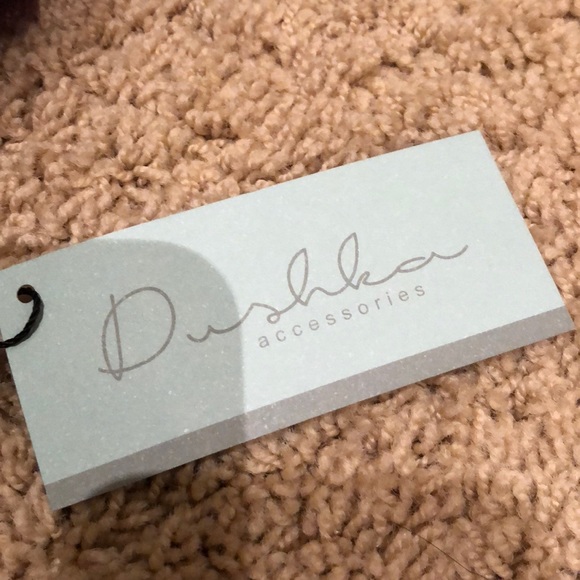 Stole - Picture 2 of 4